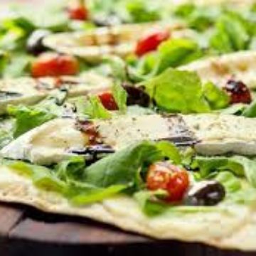 ¿CÓMO HACER UNA PIZZA AL KAMADO? ¡DANILO DE «1893» TE ENSEÑA!