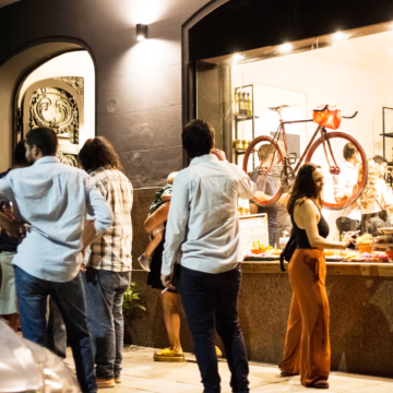 KAMADO ARGENTINO, VINOS Y BICICLETAS